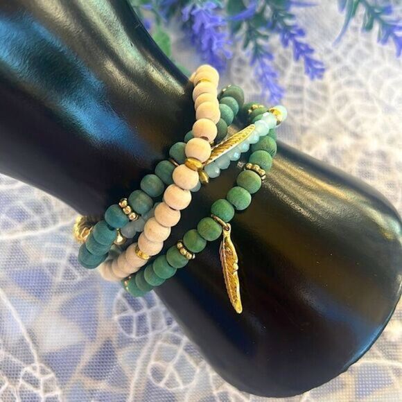 Wood & Bead Stretch Bracelets Lightweight - Picture 1 of 9